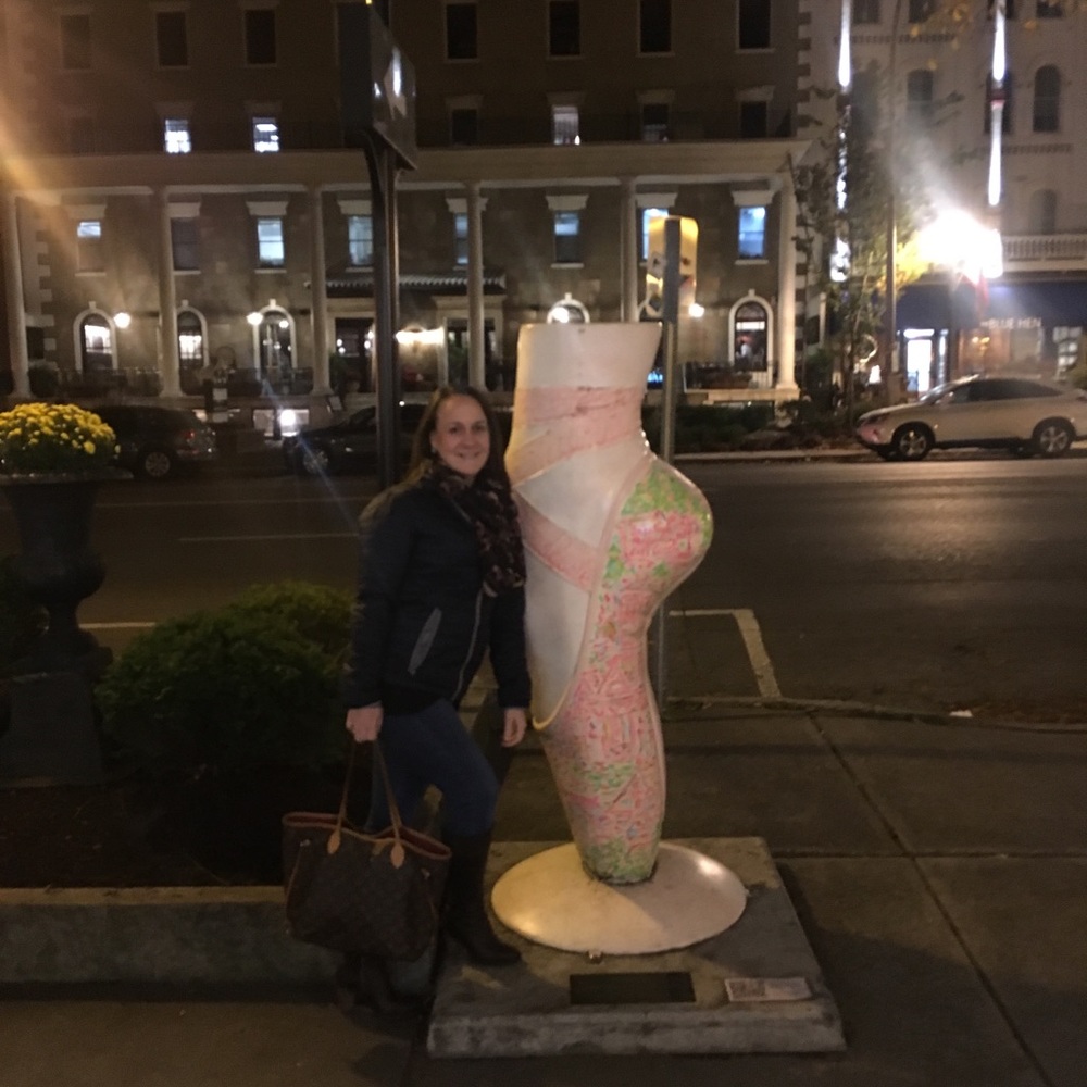 Meet your Posher, Danielle